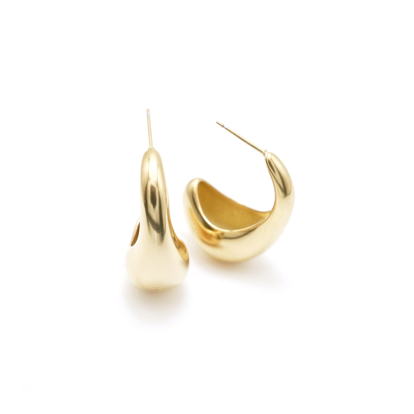 Victoria Studs