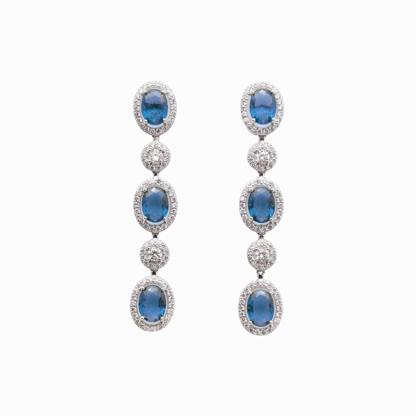 Génesis Studs