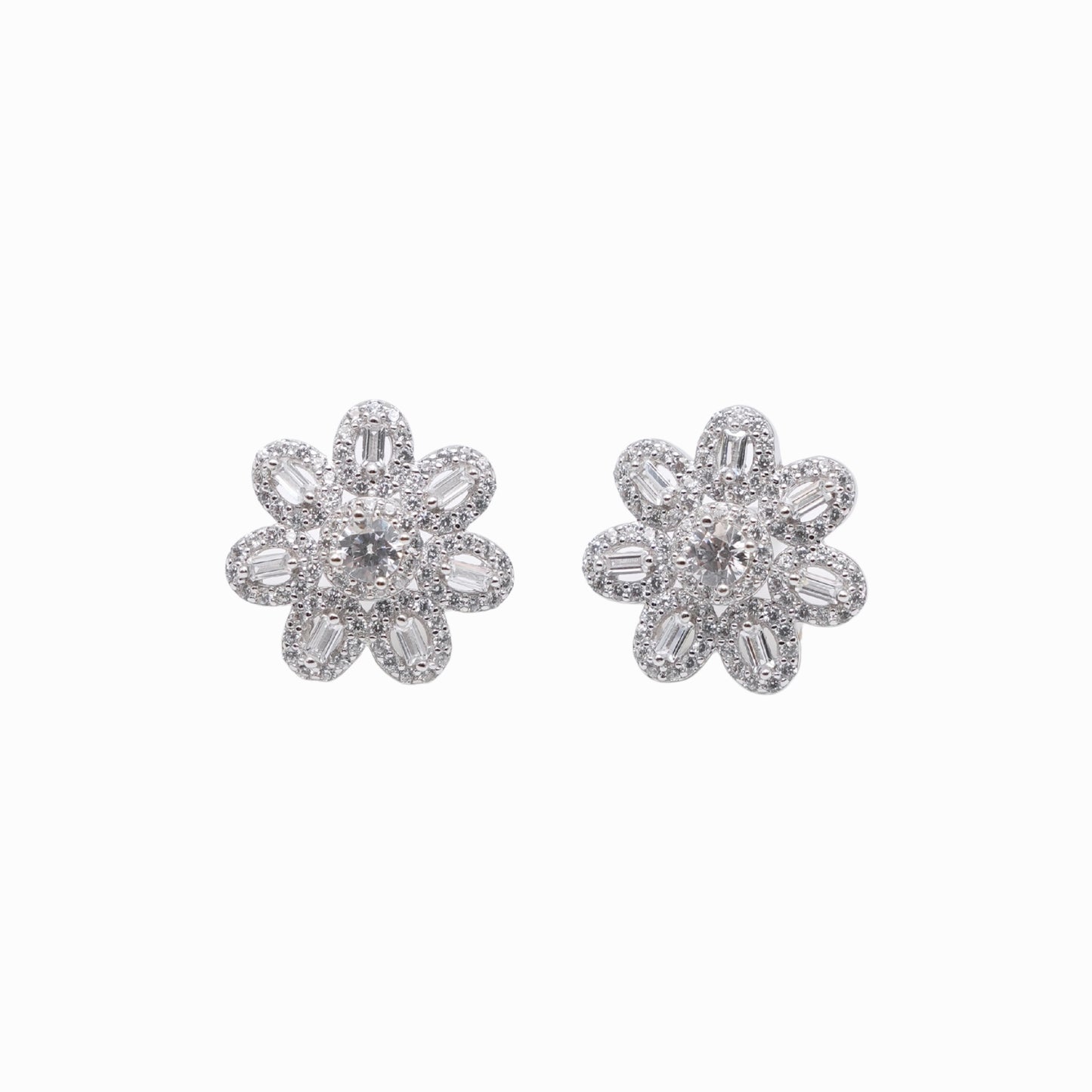 Paola Studs
