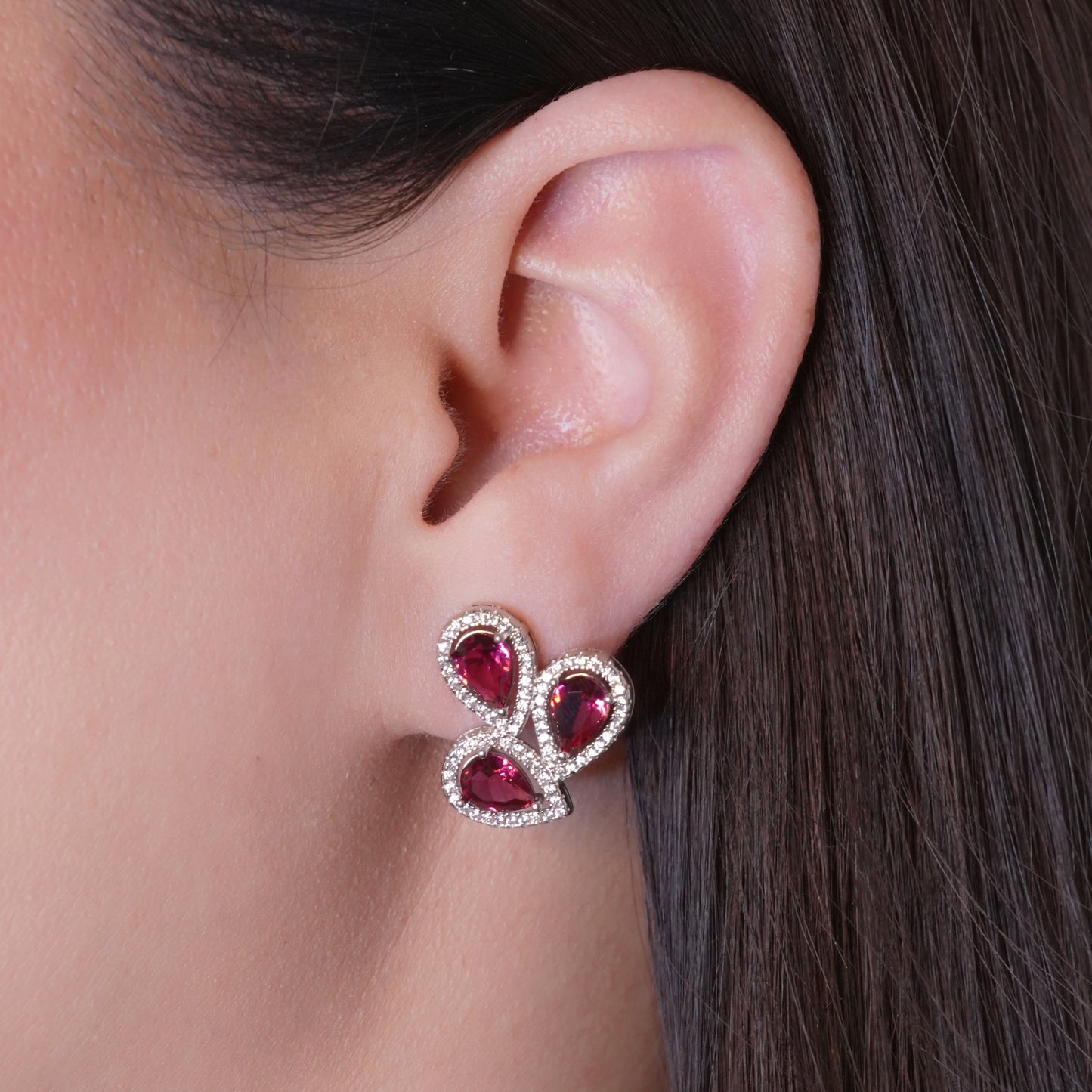 Valentina Studs